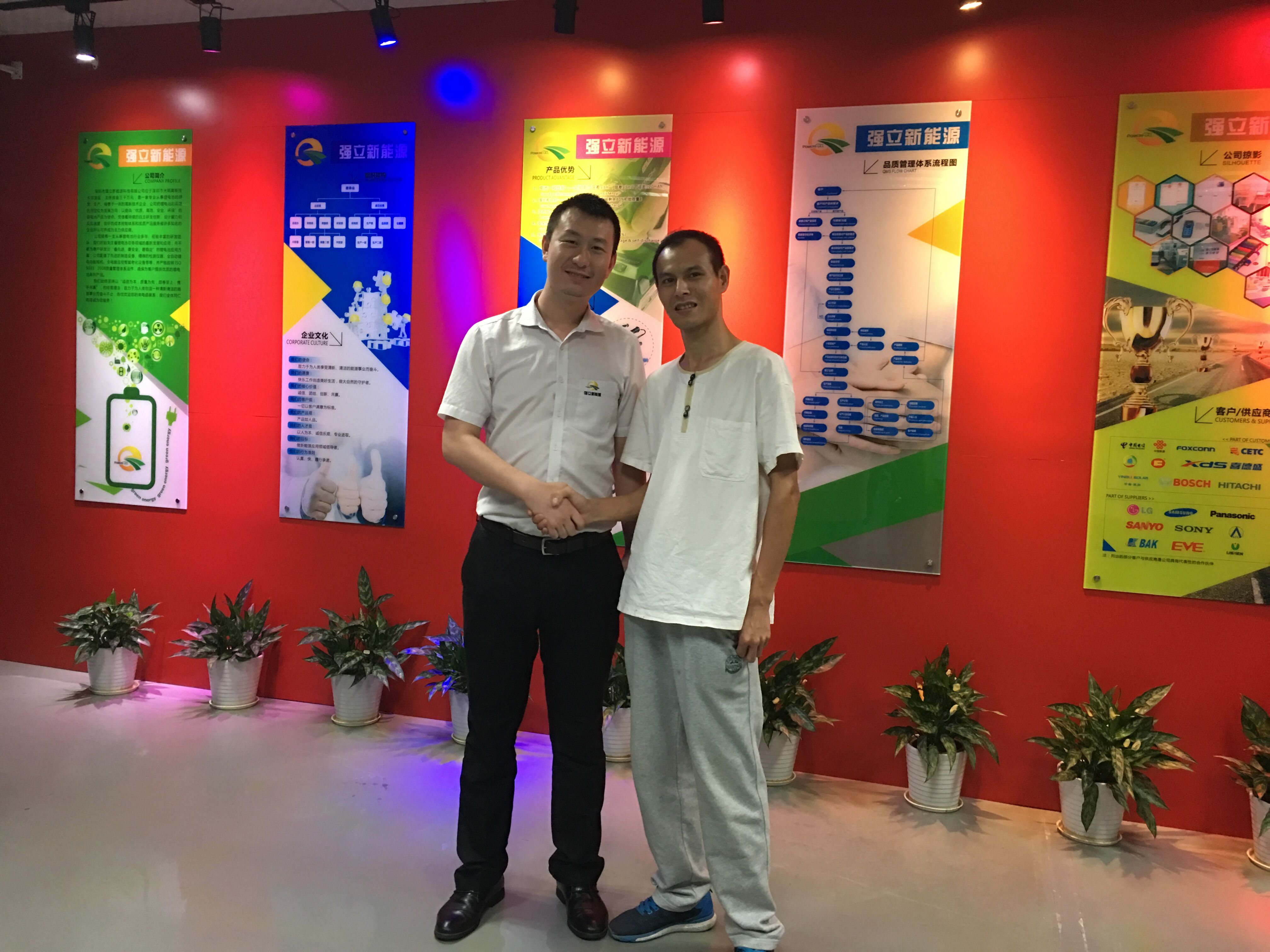 如何找一個合適(shì)塑料模具廠?